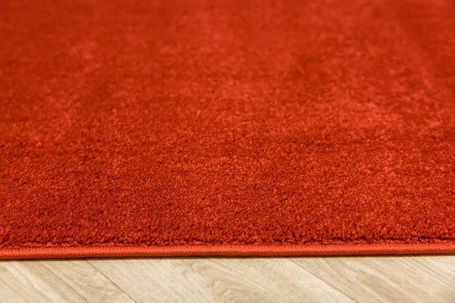 Koberec Lima 2081A Red červený