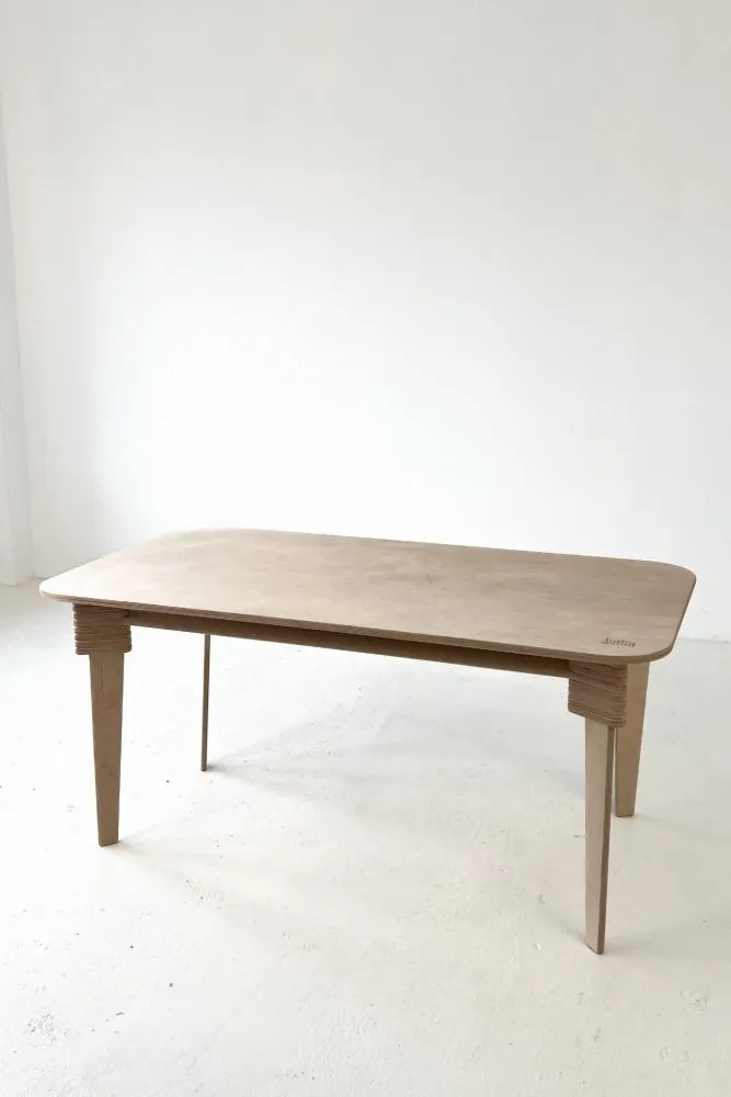 Nastaviteľný stôl pre deti