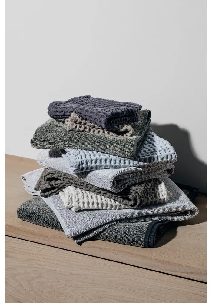 Béžové vaflové bavlnené uteráky v súprave 2 ks 30x30 cm Caro – Blomus