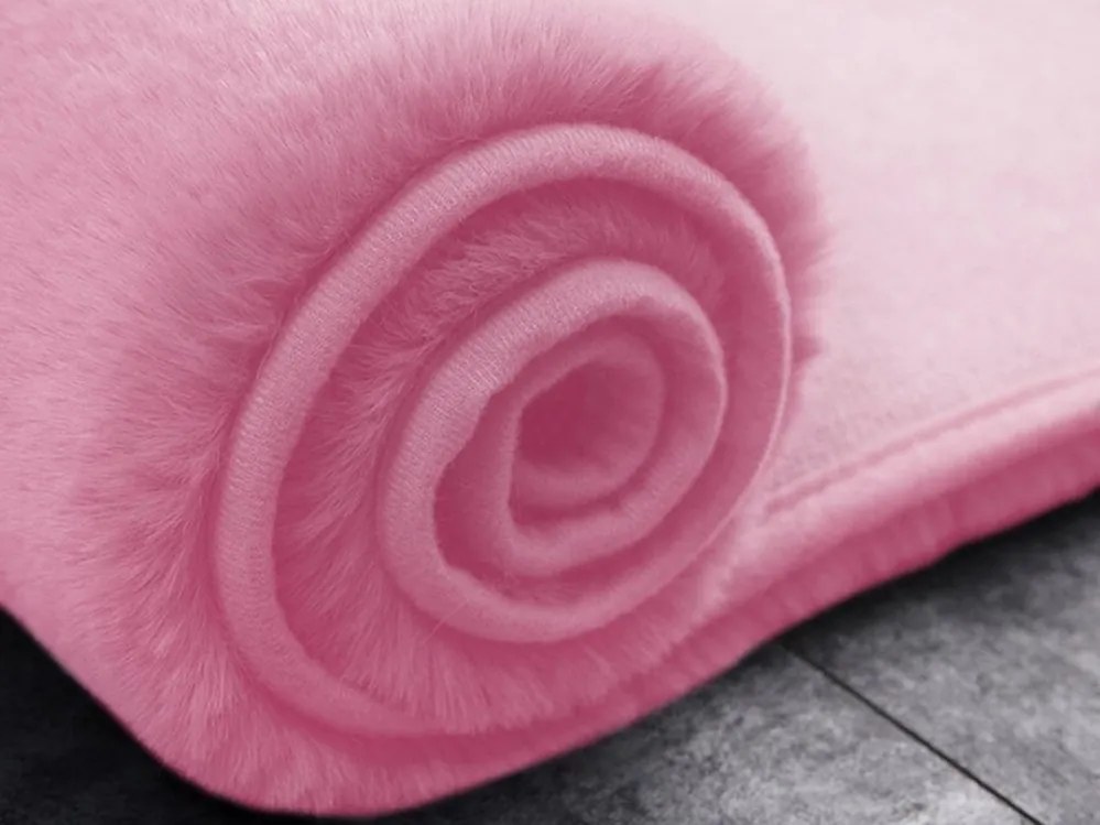 TZ Ružový obdĺžnikový koberec Rabbit Rozmer: 120x160 cm