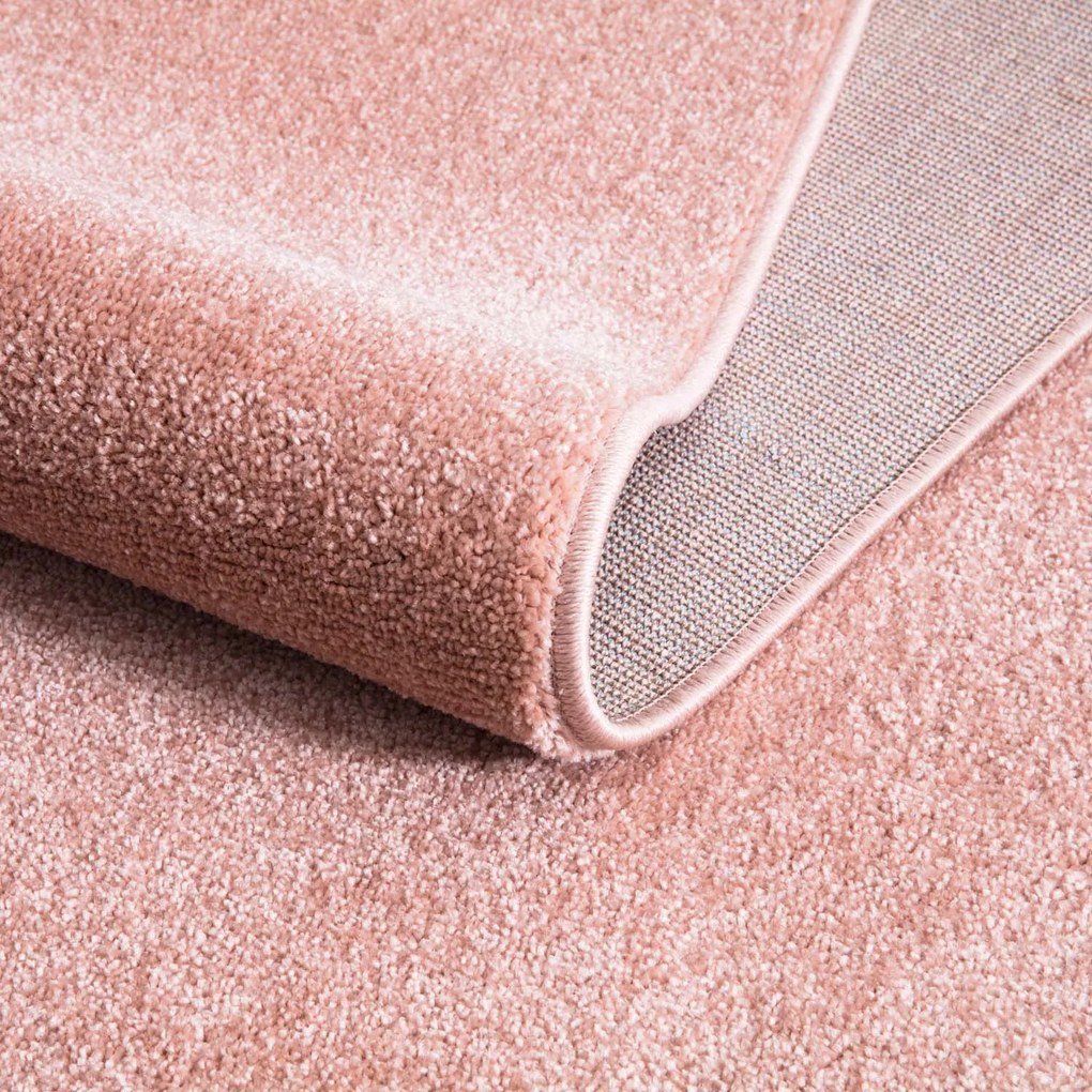 Dekorstudio Detský ružový koberec ANIME - medveď 921 Rozmer koberca: 120x160cm