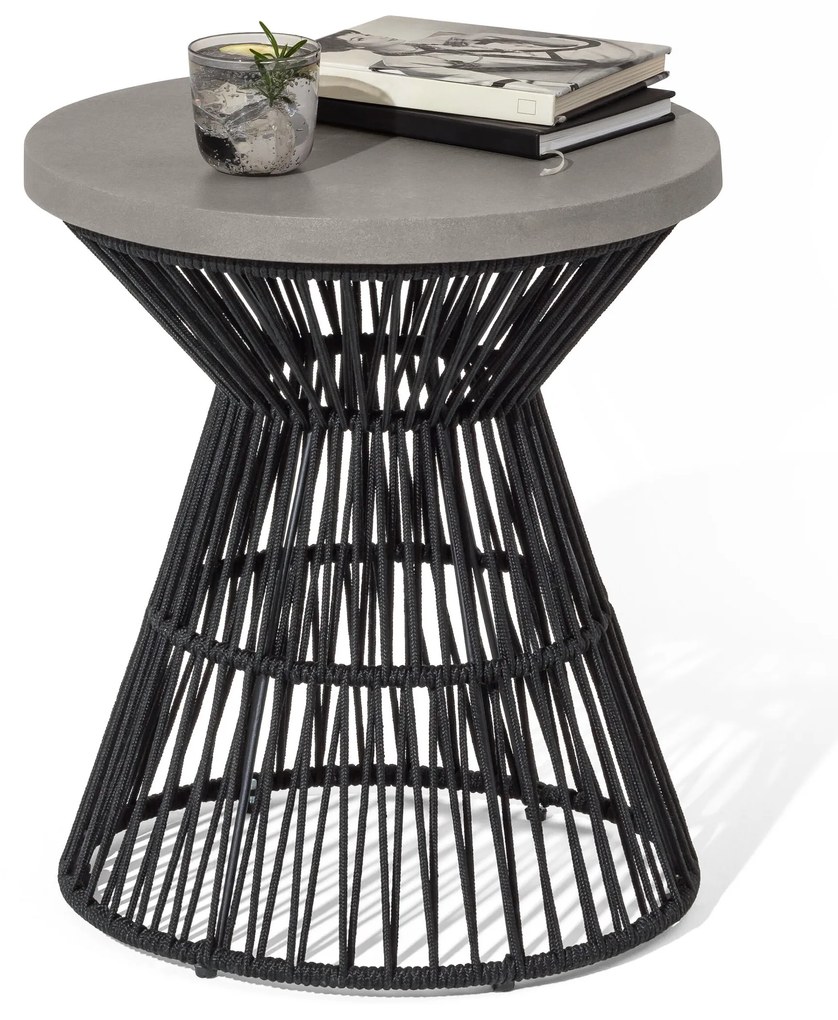 Odkladací stolík s polycementovou stolovou doskou a textilným výpletom