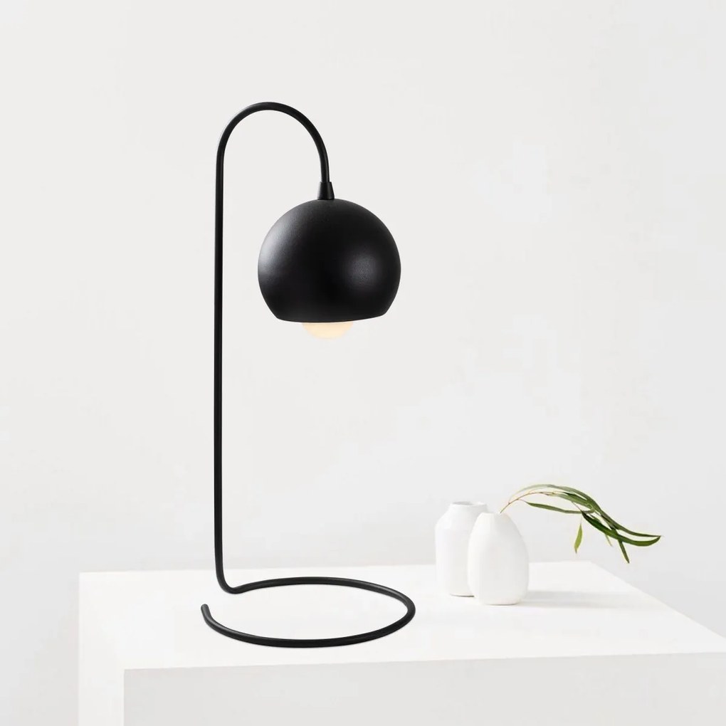 Stolová lampa Yilan II čierna