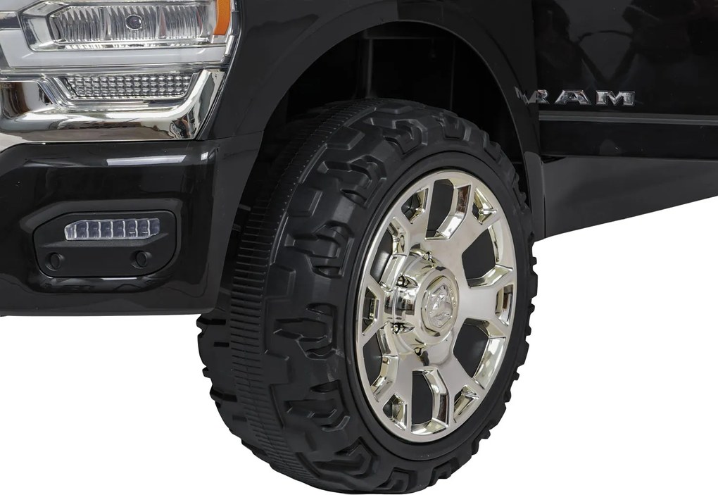 Ramiz Vozidlo RAM 3500 Čierna