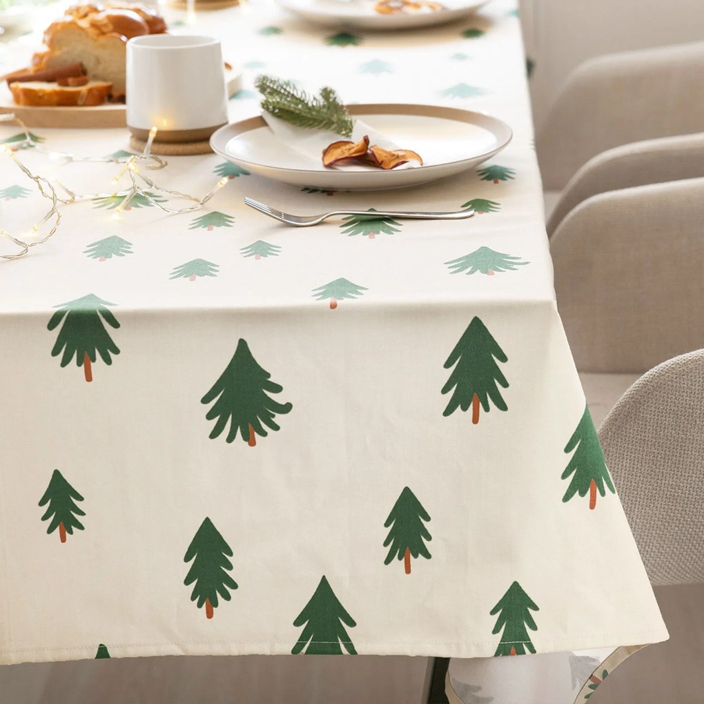 Goldea vianočný hranatý obrus z pevnej bavlny - stromčeky na režnom 120 x 160 cm