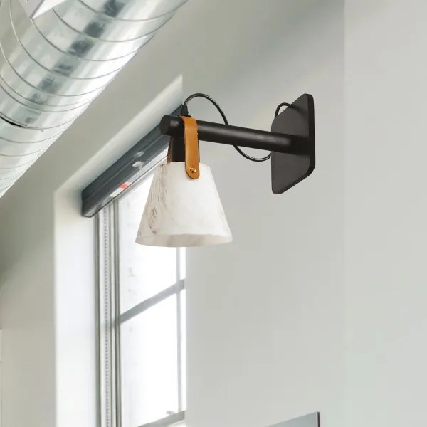 Nástenná lampa 1xE27/40W/230V biela