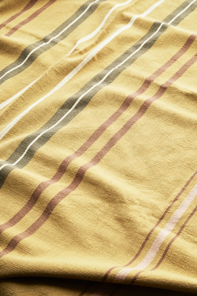 MADAM STOLTZ Bavlnený obrus Mustard Stripes 120 × 220 cm