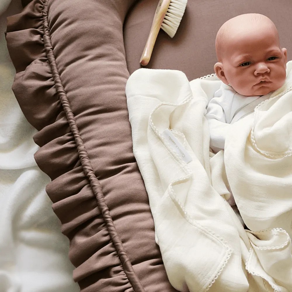 Saténovo bavlnené hniezdo pre bábätká čokoládové