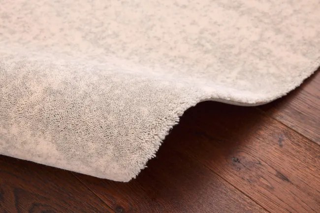 Koberec Agnella Platinium Tizo Alabaster