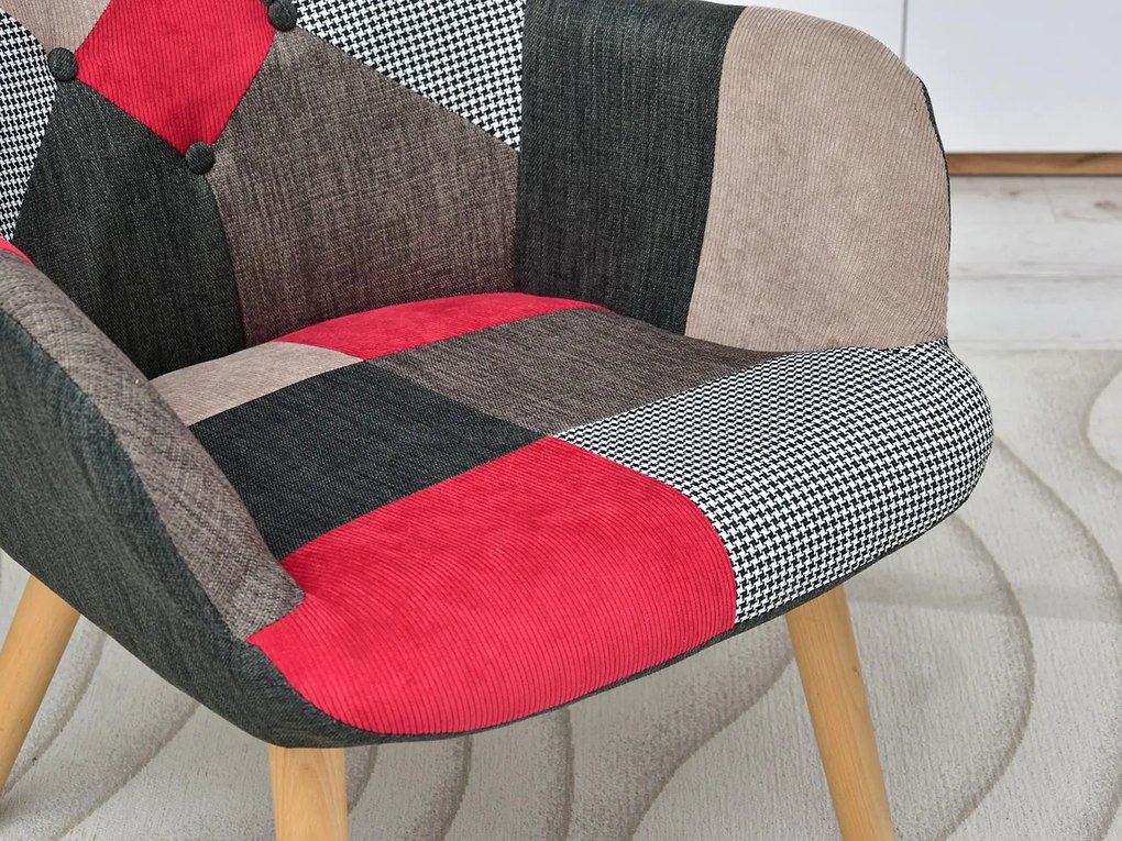 Kreslo Nutri (patchwork + buk). Vlastná spoľahlivá doprava až k Vám domov. 1110347