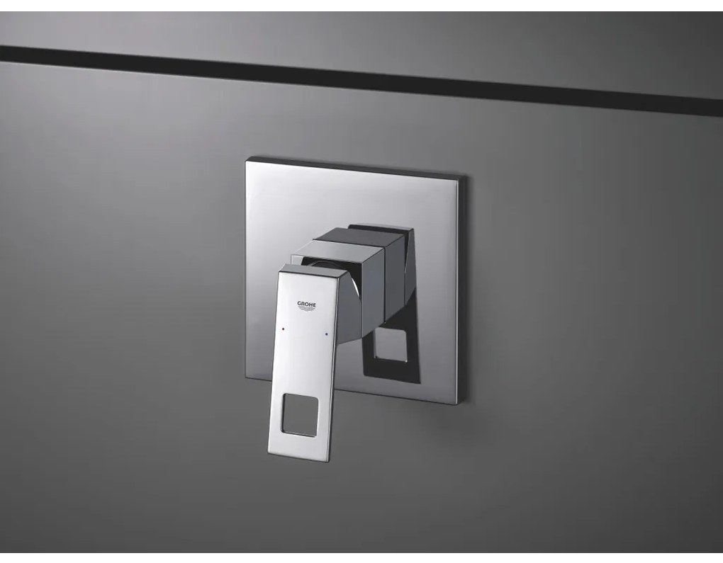 GROHE Eurocube - Páková sprchová batéria, chróm 24061000