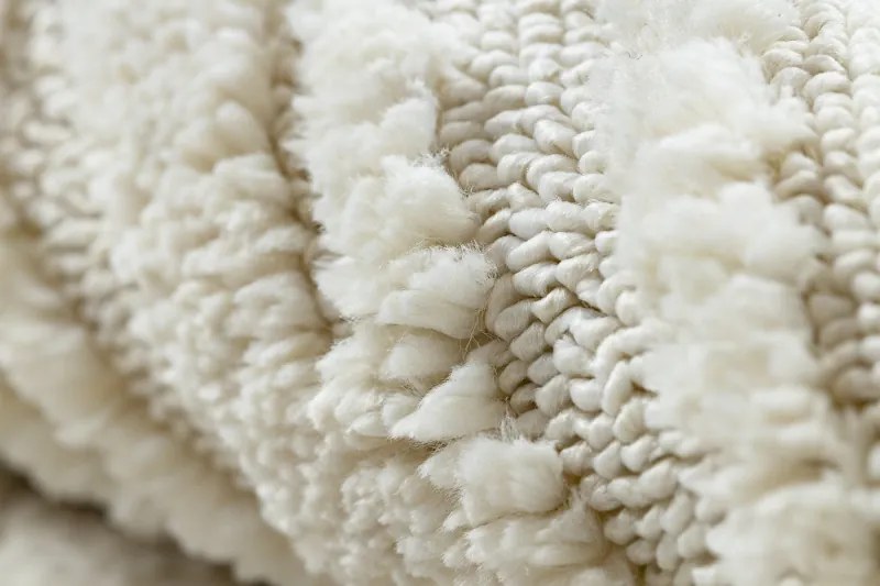 Koberec SEVILLA AC53B pruhy biely, Maroko, Shaggy