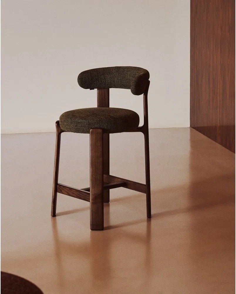 Zelená/v tmavo prírodnej farbe barová stolička z jaseňového dreva (výška sedadla 65 cm) Granite – Kave Home