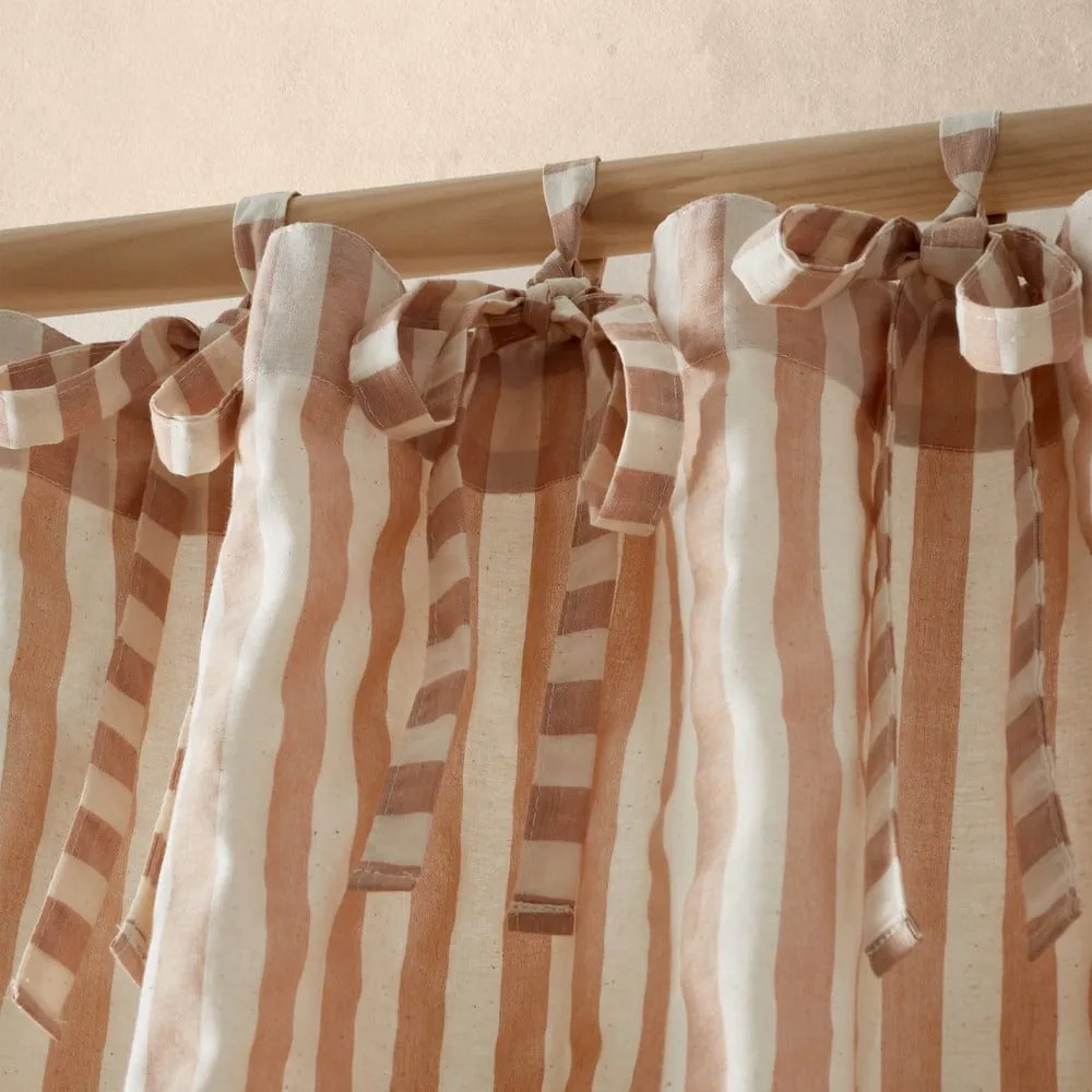Záclona v terakotovej farbe 140x183 cm Zanzibar Stripe – Pineapple Elephant