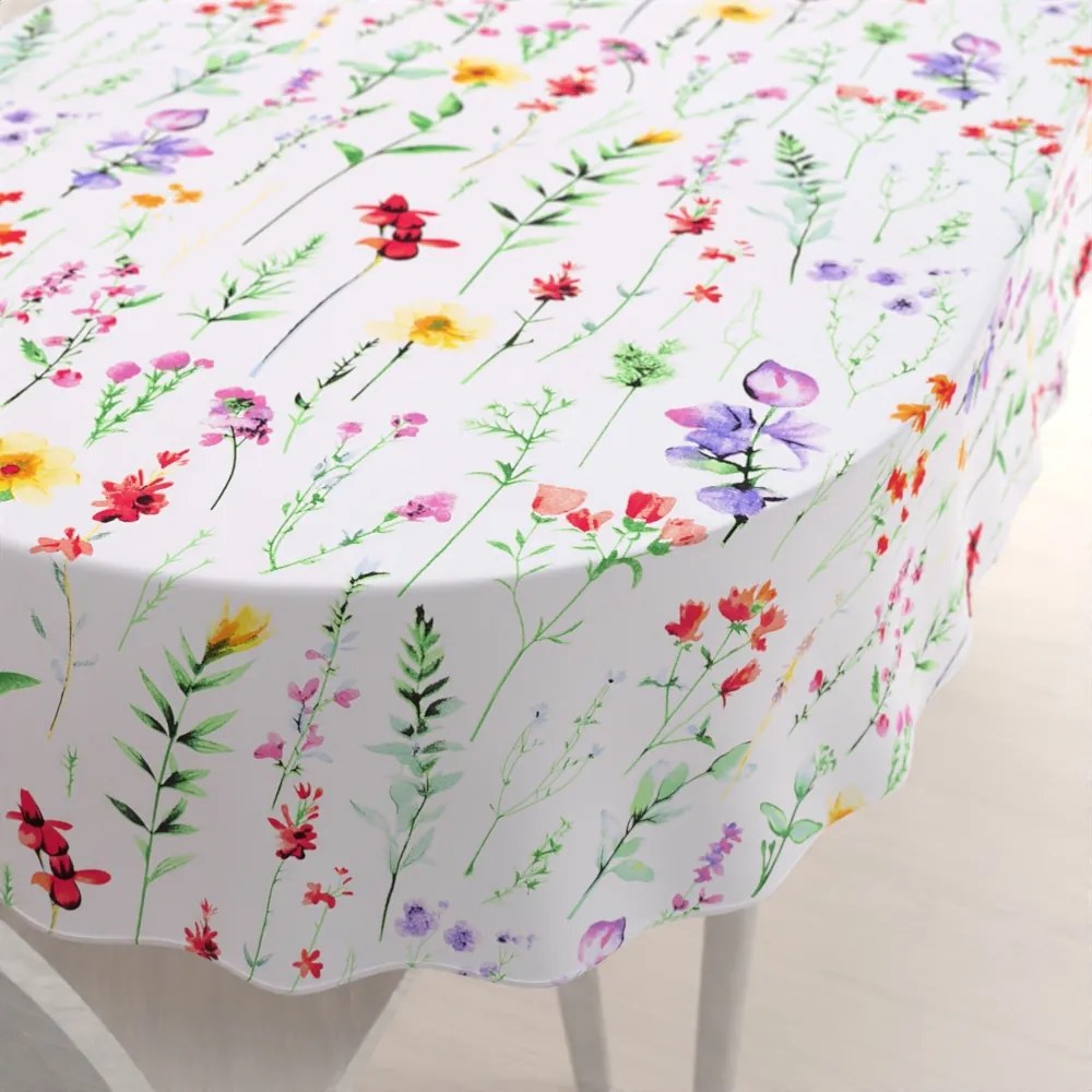 Biante Bavlnený oválny obrus Sandra SA-492 Kvetovaná lúka na bielom 140x220 cm