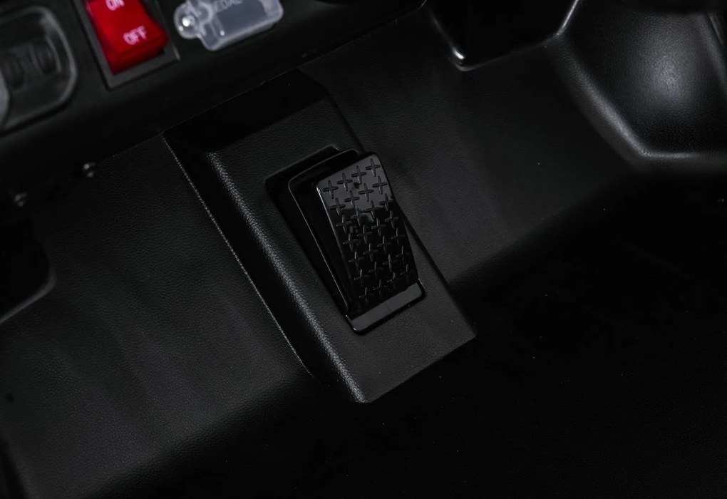 Ramiz Policajné vozidlo RAM 3500 čierne