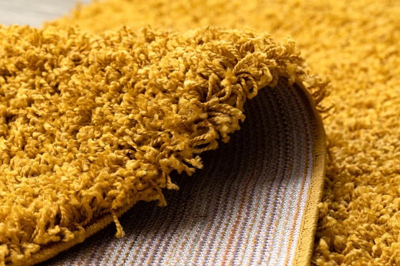 Behúň SOFFI shaggy 5cm zlatý