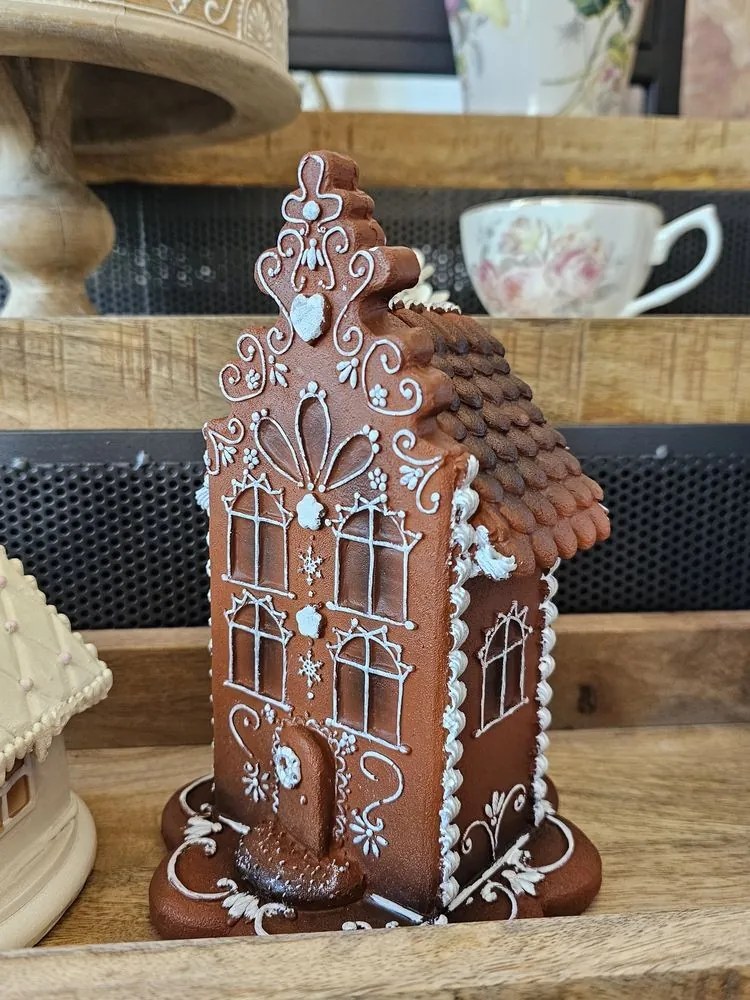 Vianočná perníková chalúpka Gingerbread House - 13*13*20 cm