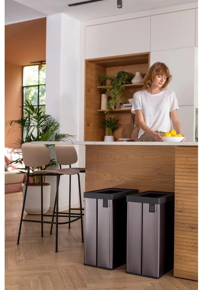 Ružový odpadkový kôš na triedený odpad z recyklovaného plastu 54 l Verto Recycle – Curver