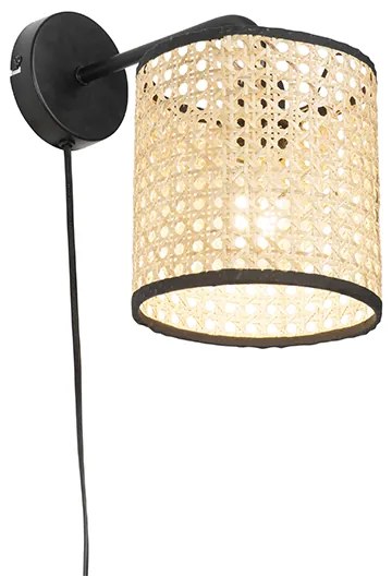 Rustikálna nástenná lampa čierna s ratanovým tienidlom - Kata