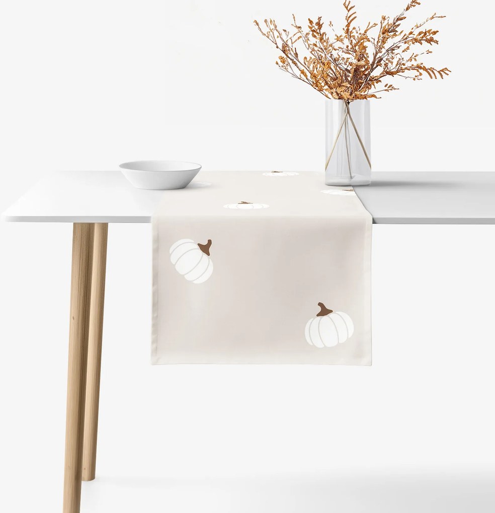 Goldea behúň na stôl 100% bavlnené plátno - tekvice na krémovom 50x140 cm