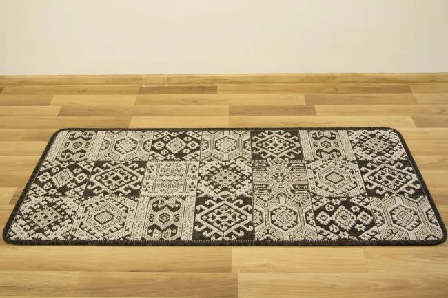 Koberec FLEX 19636/80 Aztec Romby grafitový