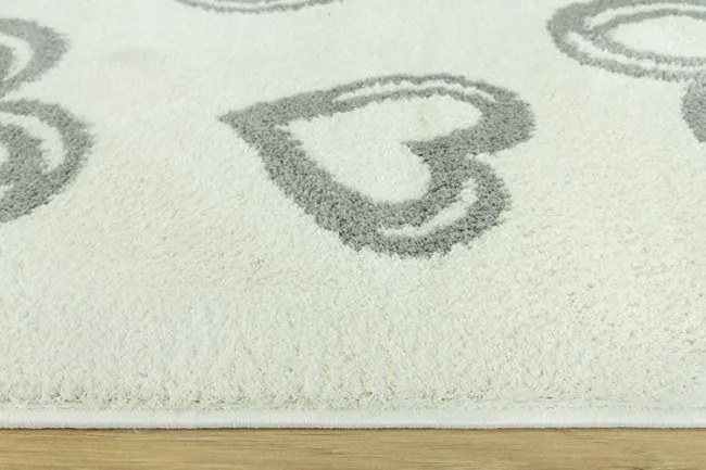 Koberec Slim 6923 Srdcia bielý / sivý