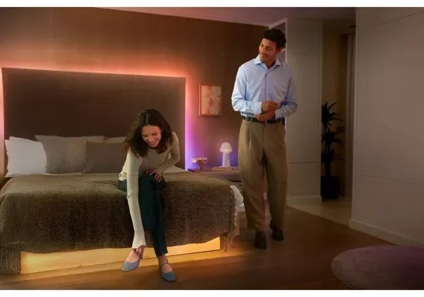 Philips - LED RGBW Stmievateľný pás Hue FLUX 3m LED/12W/230V 2200-6500K