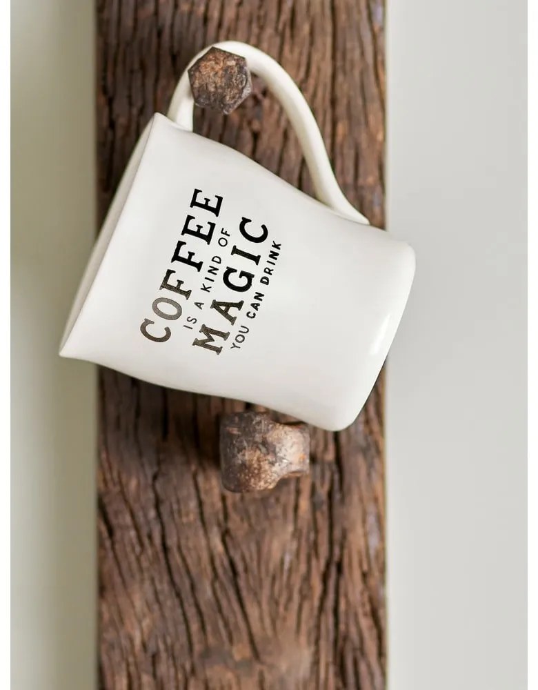 Biely hrnček z kameniny 330 ml Wendy – Bloomingville