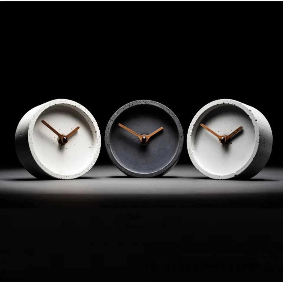 Dizajnové stolové hodiny Clockies Touch antracit