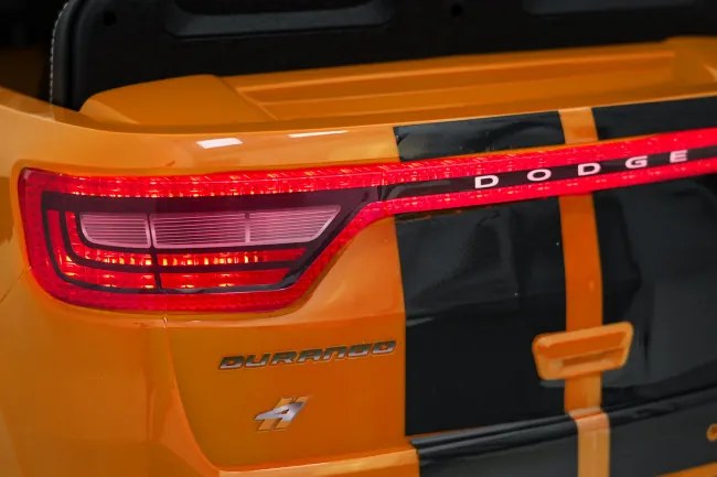 Elektrické autíčko Dodge Durango oranžové