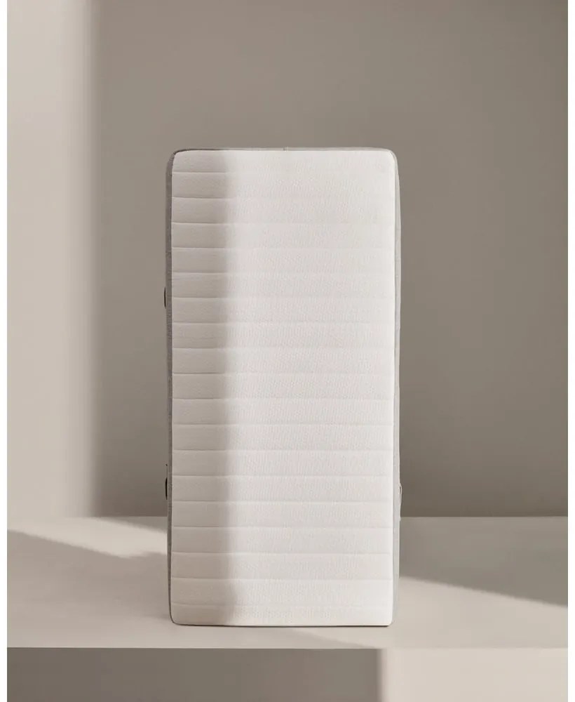 Stredne tvrdý penový termoregulačný matrac 90x200 cm Yoko – Kave Home