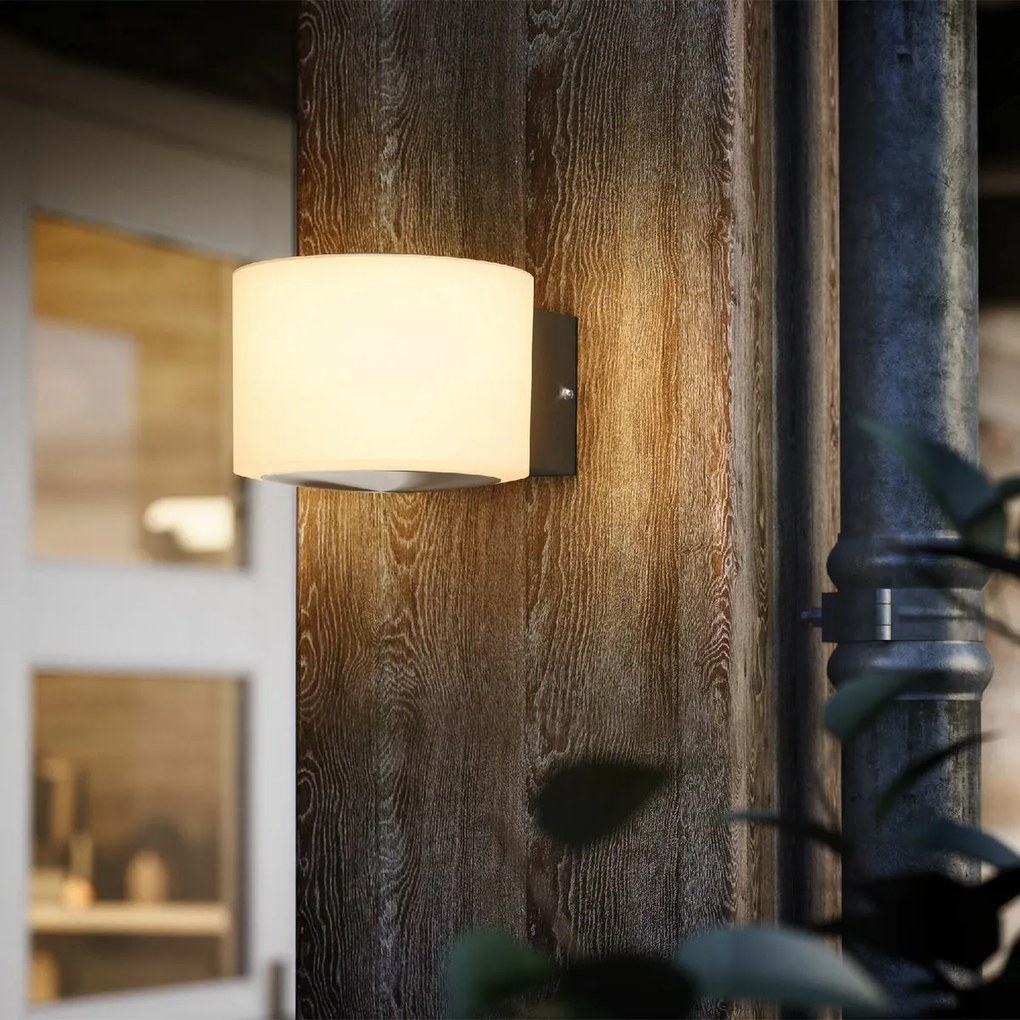 Philips Otis UltraEfficient vonkajšie nástenné LED svietidlo 4,3 W, 800 lm, 2700 K