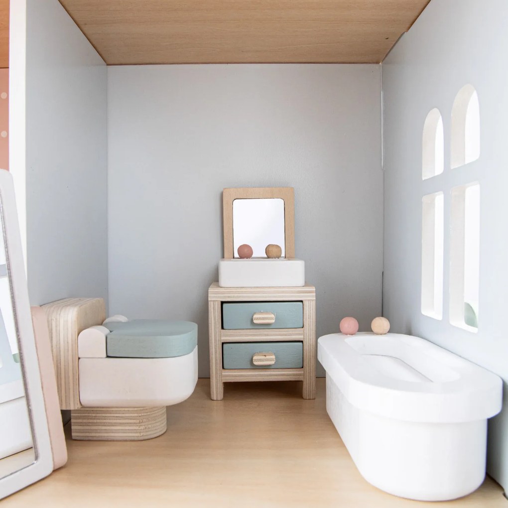 Drevený dom pre bábiky s nábytkom