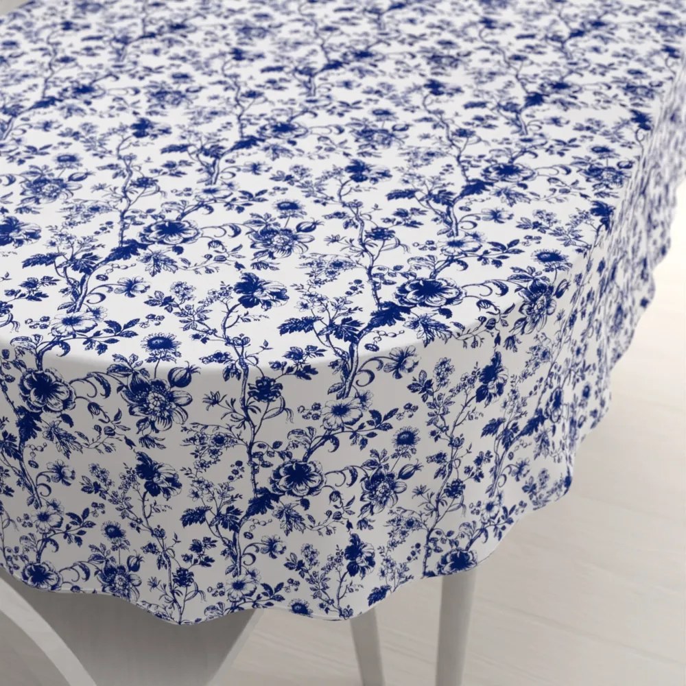 Biante Bavlnený oválny obrus Sandra SA-639 Modré kvety na bielom 100x140 cm