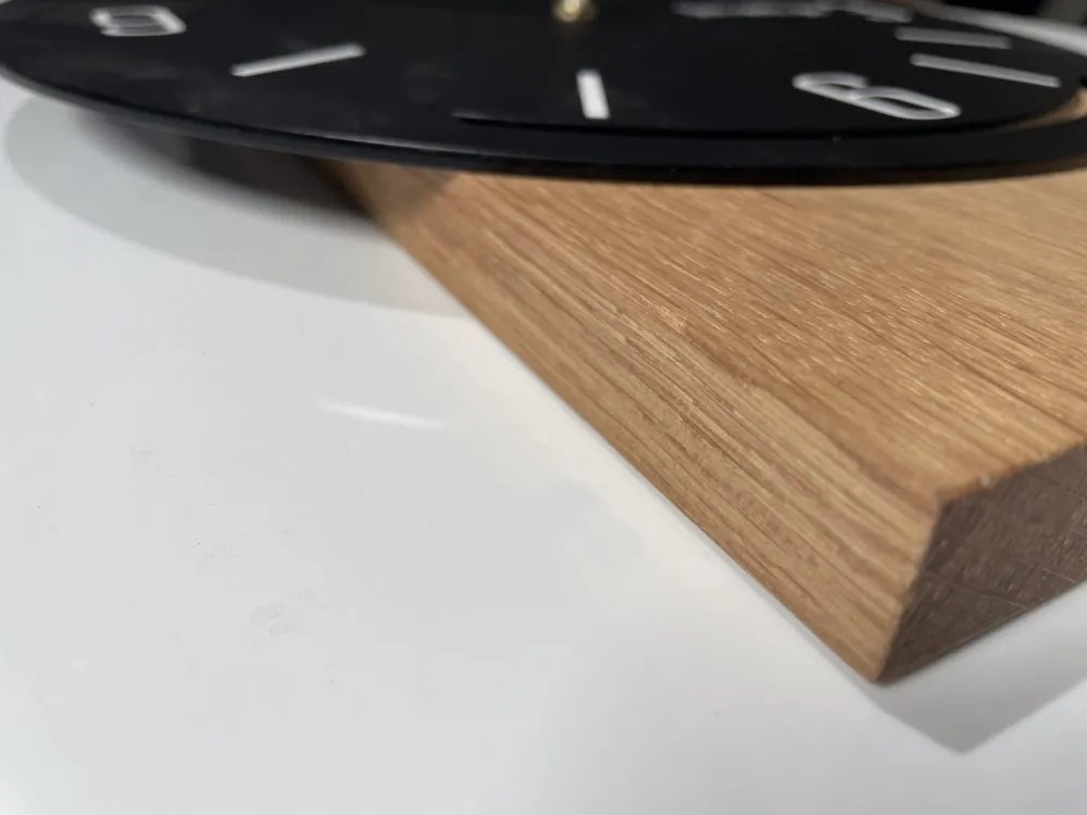 Dubové nástenné hodiny Geometric - čierne
