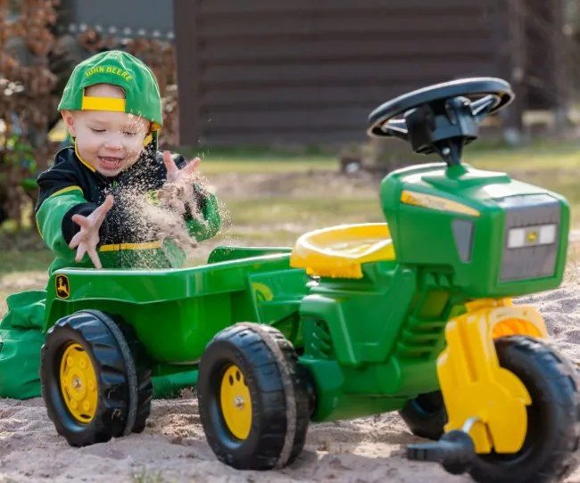 Šlapací traktor Rolly Toys John Deere trojkolesový s prívesom 052769