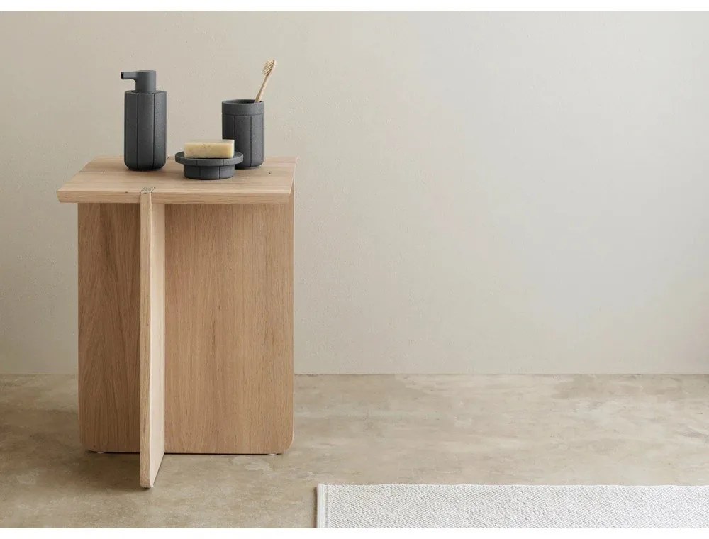 Sivý dávkovač mydla z polyresínu 300 ml Kua – Blomus