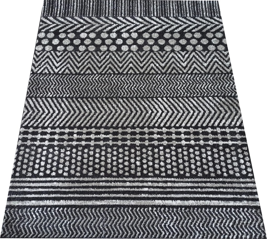 DY Čierny koberec s geometrickým vzorom Lara 08 Rozmer: 120x170 cm