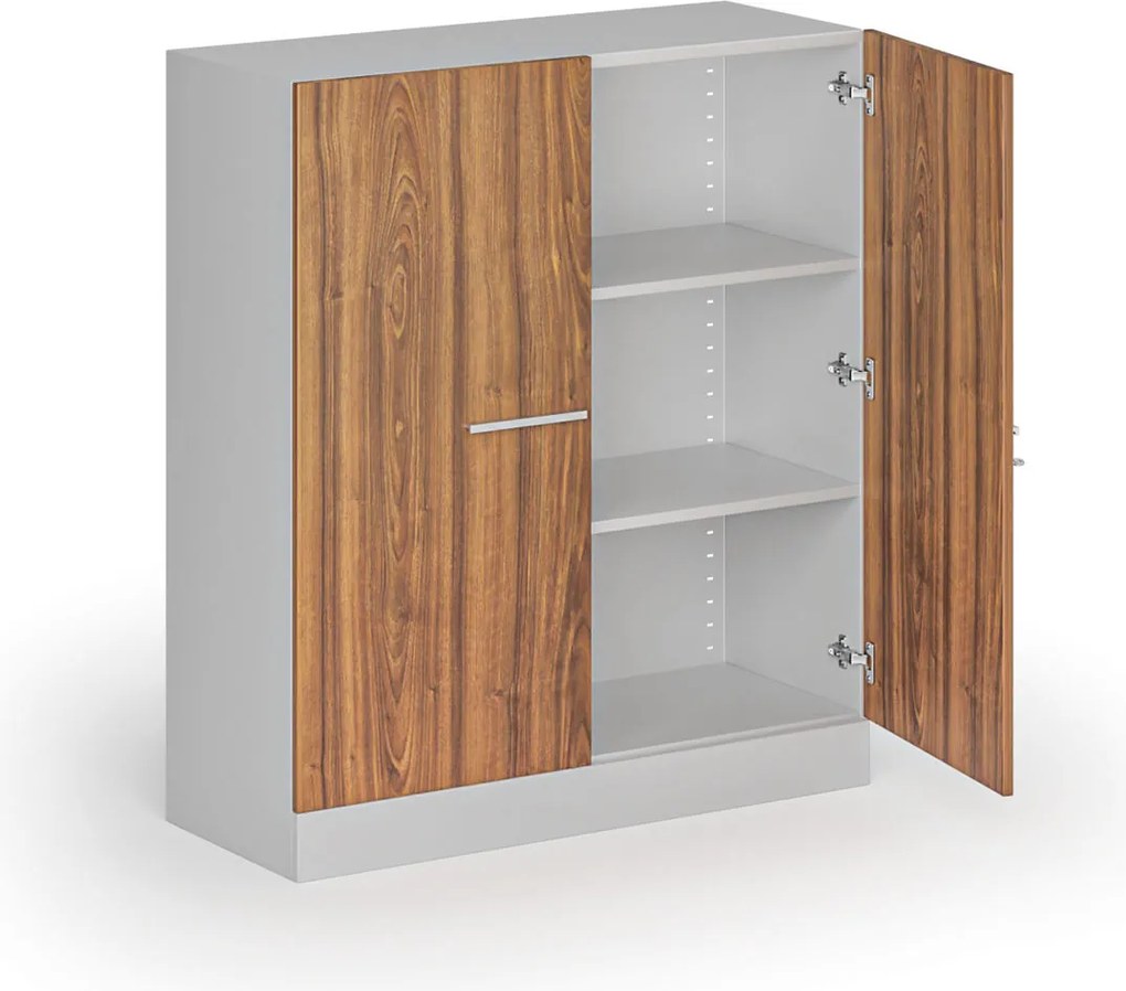 Kovová spisová skriňa s drevenými dverami, demontovaná, 1150 x 1000 x 400 mm, orech