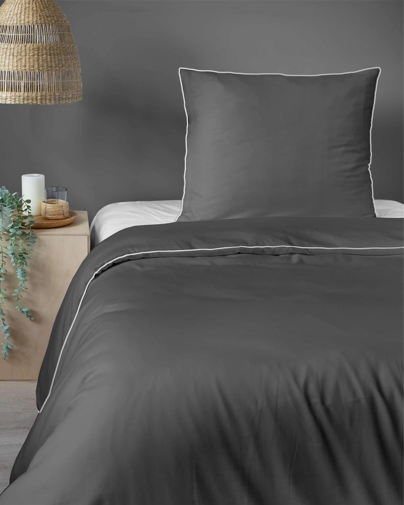 Dekorstudio Elegantné posteľné obliečky s lemovkou PURE v tmavosivej farbe