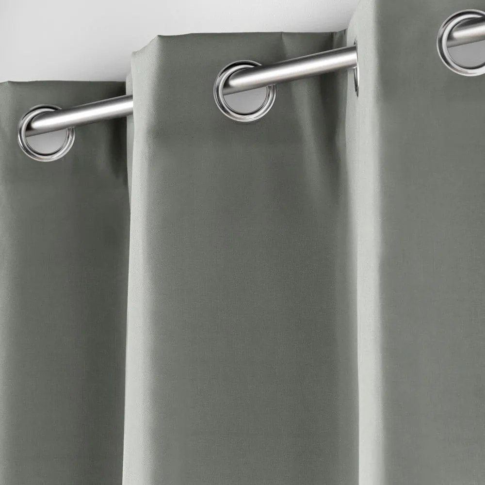 Sivý termo záves z mikrovlákna 135x180 cm Micropolar – douceur d'intérieur