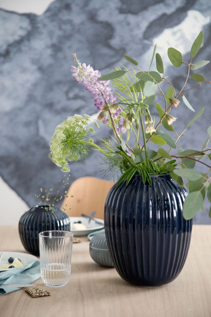 KÄHLER Keramická váza Hammershøi Indigo 12,5 cm