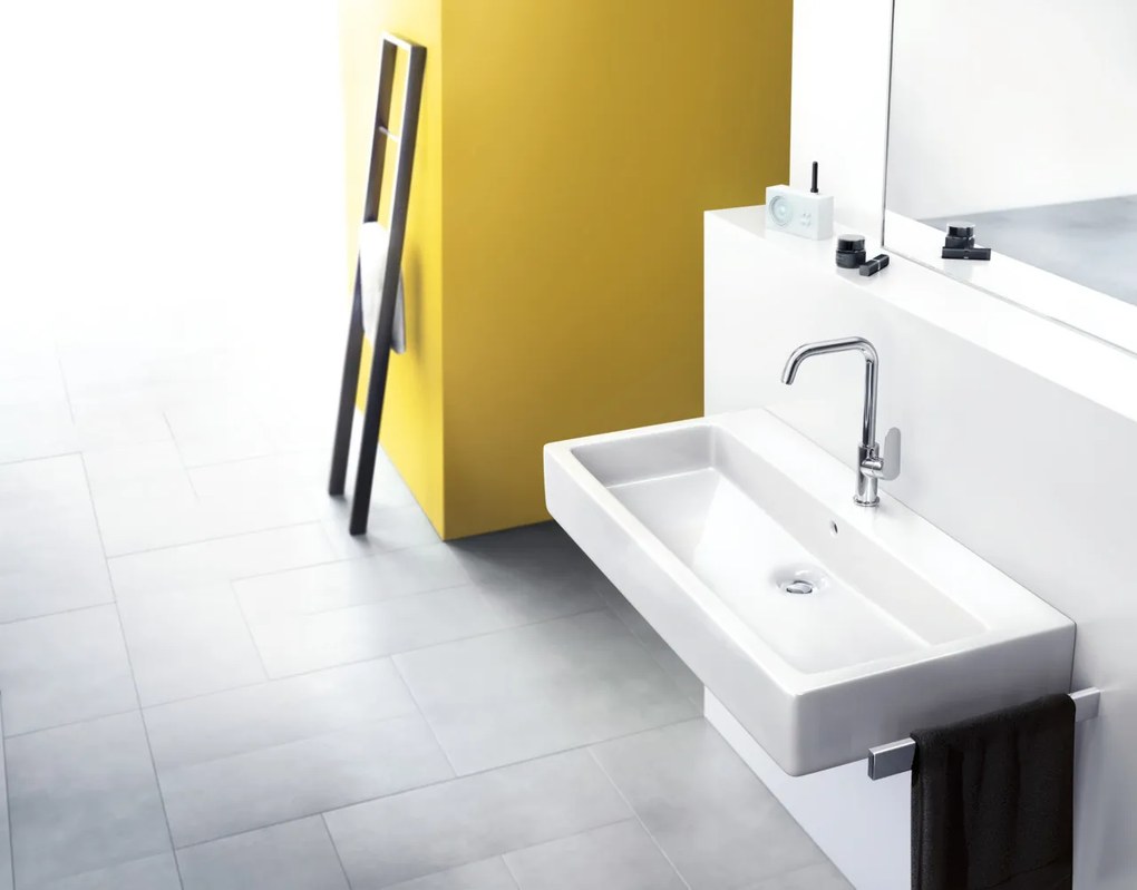 Hansgrohe Focus E2, páková umývadlová batéria 240, s otočným výtokom a výpusťou, chrómová, HAN-31609000