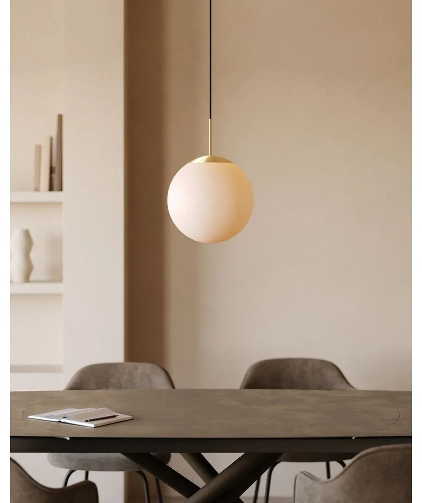 Biele/v zlatej farbe závesné svietidlo so skleneným tienidlom ø 30 cm Mahala – Kave Home
