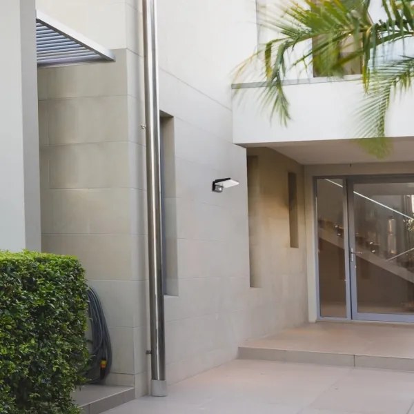 Rabalux 77078 - LED solárne nástenné svietidlo LASSET LED/4,4W/3,7V IP54 čierne