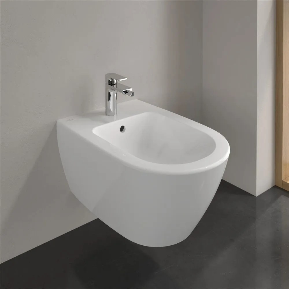 VILLEROY &amp; BOCH Subway 2.0 závesný bidet s otvorom, s prepadom, 370 x 565 mm, biela alpská, s povrchom CeramicPlus, 540000R1