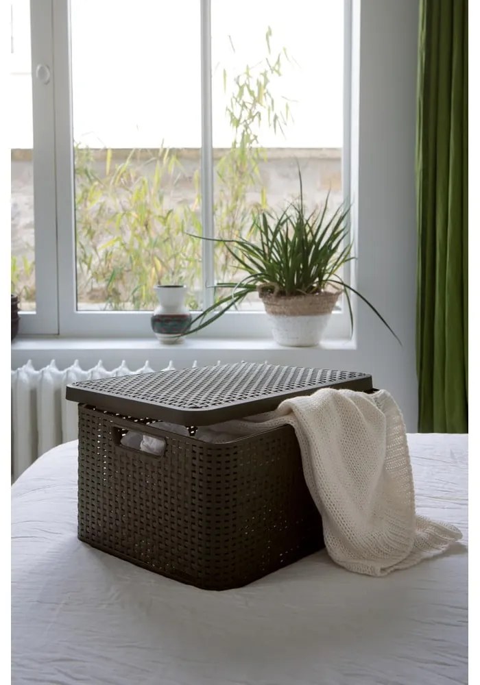 Sivý plastový úložný box s vekom 33x44,5x25 cm Style – Curver