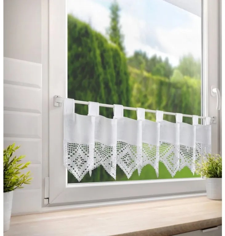 DECOREUM Záclona s čipkovým vzorom 150 cm x 30 cm biela 60% bavlna 40% polyester 103153