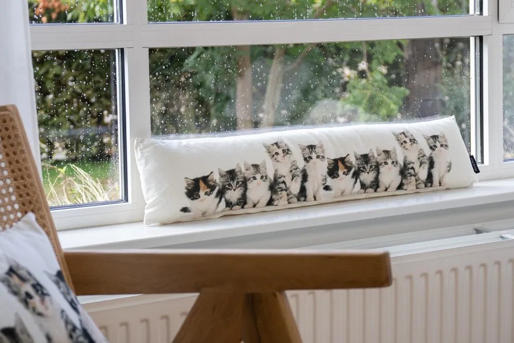 Biely bavlnený dlhý vankúš s mačiatkami Kittens - 90*20*10cm